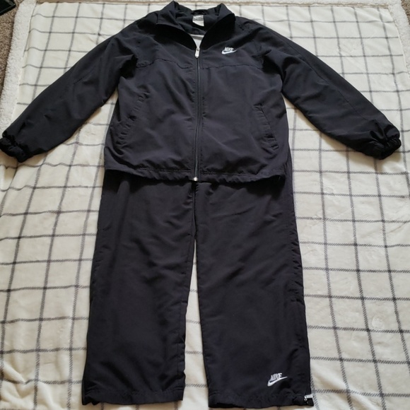 nike jacket and sweatpants